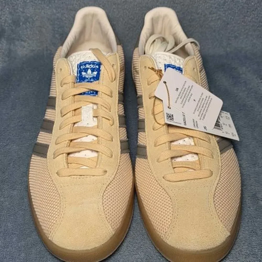 Adidas Gazelle Indoor Pro Mens Size US 10.5 or Womens 11.5